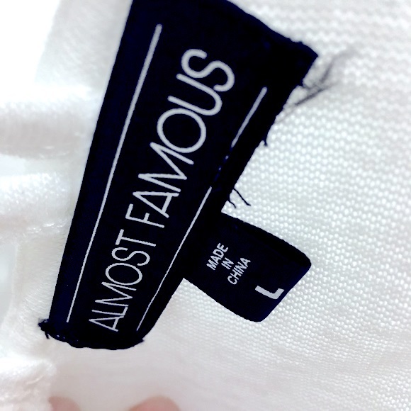 Almost Famous U-Neck White Gauze Lace Crochet Top - Picture 5 of 7